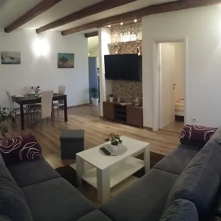 Nadia Apartment Silo (Krk)